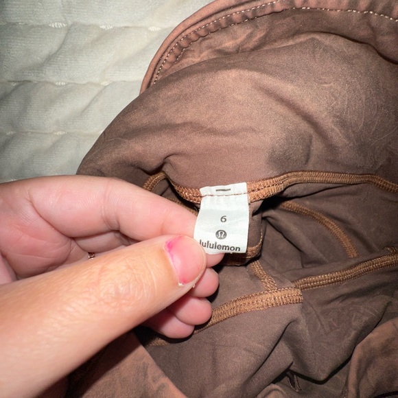 Lululemon leggings blue pair size 12, brown pair size 6 - Picture 6 of 6